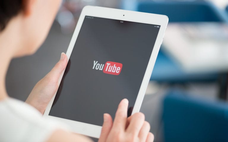 YouTube Stop Rekomendasi Video Bumi Datar