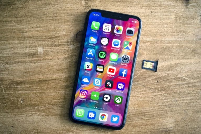 iPhone XS dan XS Max Pakai eSIM di Sembilan Negara