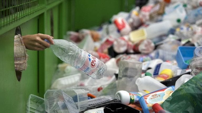Kandungan plastik