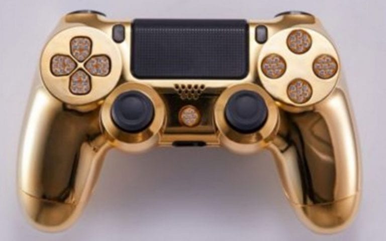 Stik PlayStation 4 Ini Dijual dengan Harga Rp 212 Juta