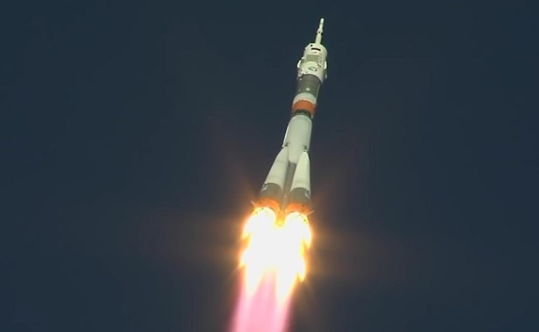Peluncuran Roket Soyuz Gagal, Astronot Diselamatkan “Kapsul”