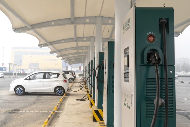 China Lacak Data Mobil Listrik, Termasuk Lokasi Pengemudi