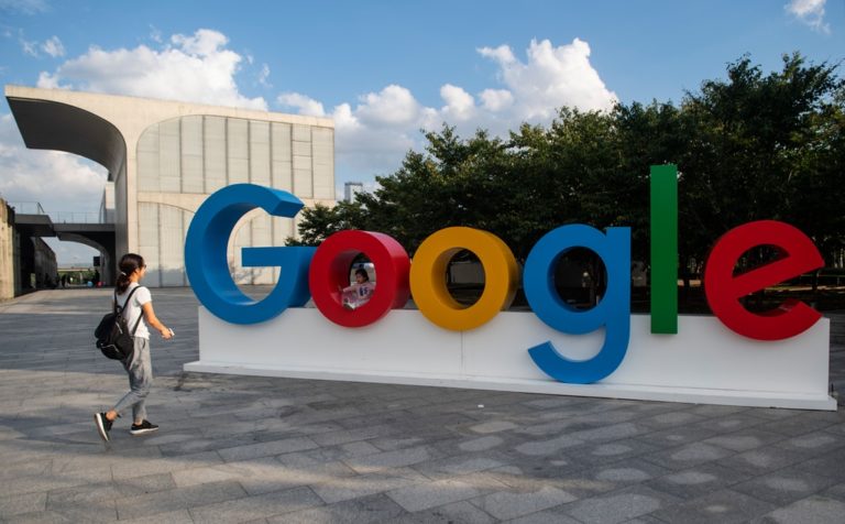 Google Isolasi karyawannya