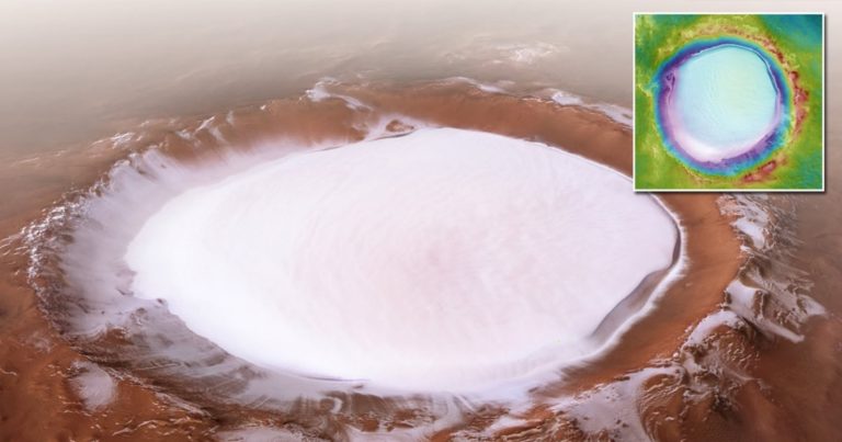 Satelit Mars Express Potret Kawah Dipenuhi Es di Planet Mars