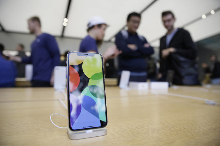 Penjualan iPhone di China Terdongkrak Diskon