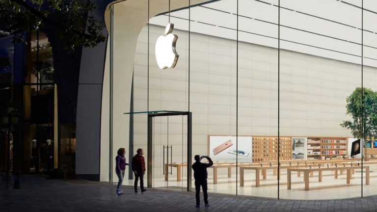 Tenangkan Investor, Tim Cook: Apple Siap Bikin Kejutan