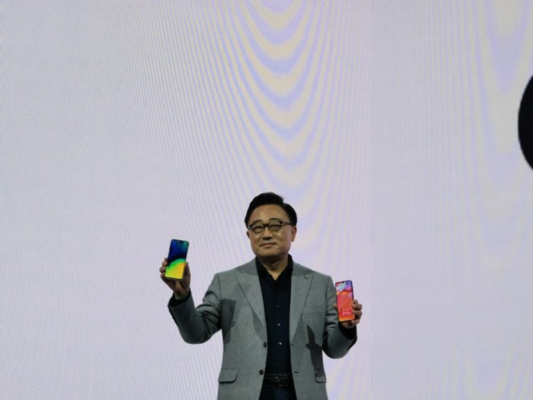 Samsung Rilis Smartphone dengan Kamera Berputar, Galaxy A80