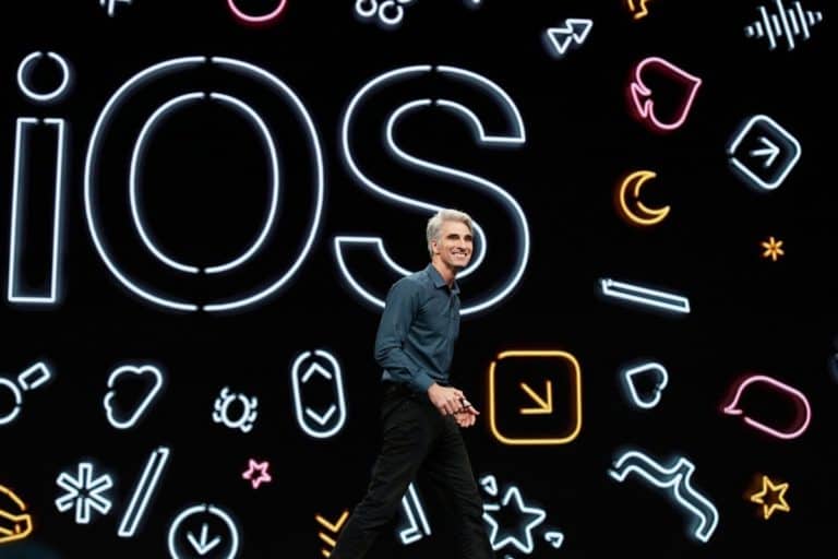 Aplikasi iOS Intip Pengguna