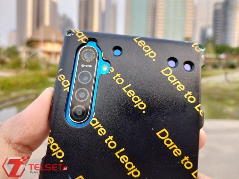 Realme XT