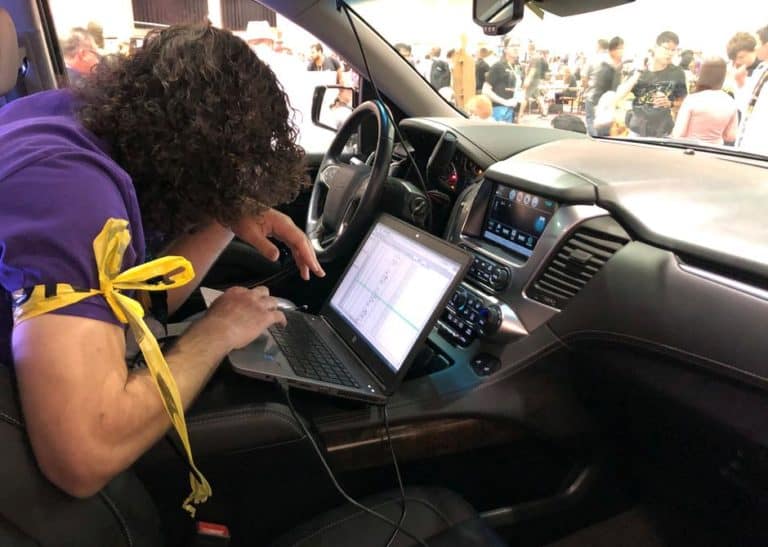 Bagaimana Produsen Mobil Memerangi Pembajak Siber?