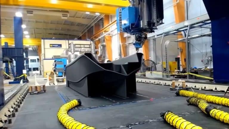 Printer 3D Terbesar di Dunia Bisa Cetak Kapal Boat