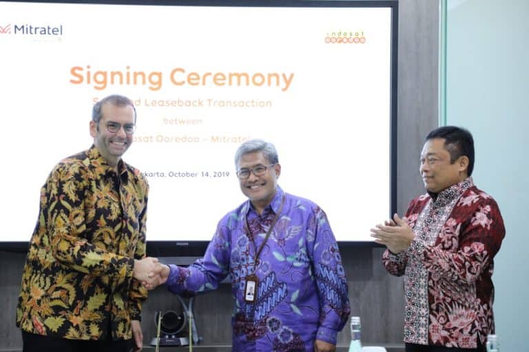 Indosat Ooredoo Jual 3100 Menara ke Mitratel dan Protelindo