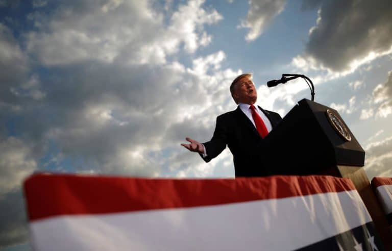 Sekelompok Peretas Coba Gagalkan Pencalonan Donald Trump