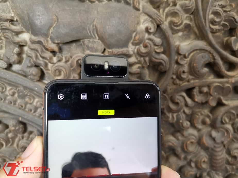 HP smartphone kamera terbaik untuk vlog