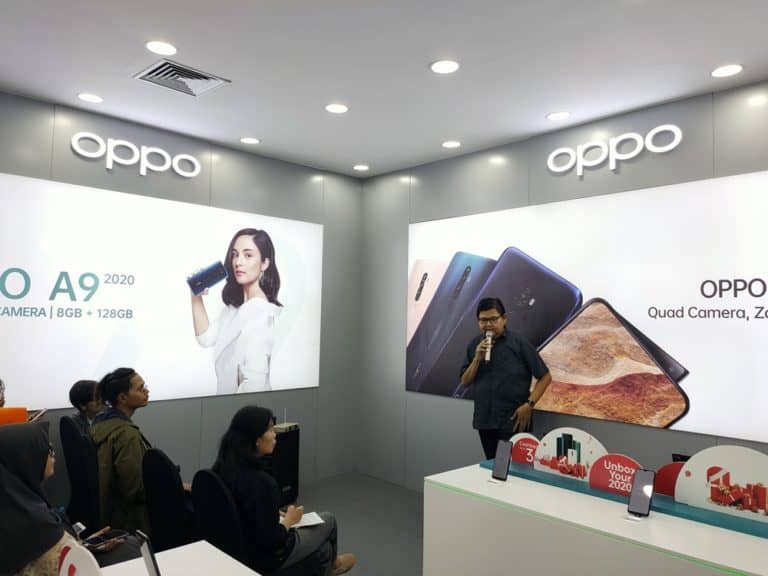 Oppo & Global Teleshop Buka Toko Terbesar di Surabaya