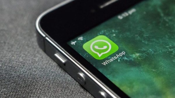 Pembatasan Akses WhatsApp Topik Terpanas di Media Sosial