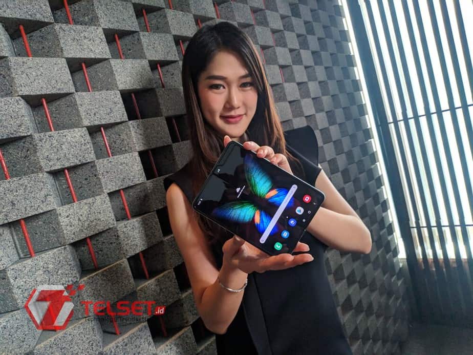 hands on Samsung Galaxy Fold Indonesia
