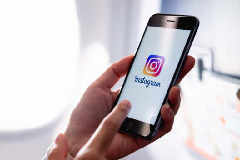 Instagram Pakai Teknologi AI Cegah “Caption Berbahaya”