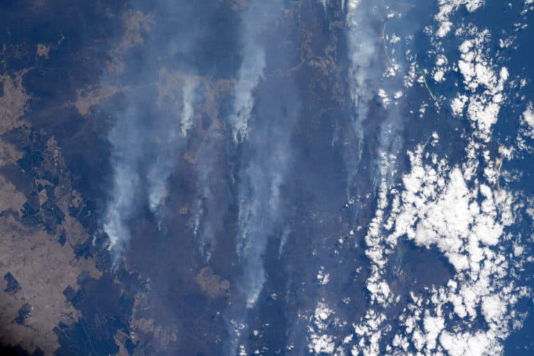 Stasiun Luar Angkasa Kebakaran Hutan