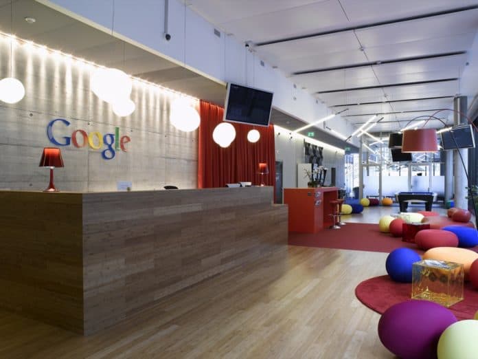 Karyawan Google Corona