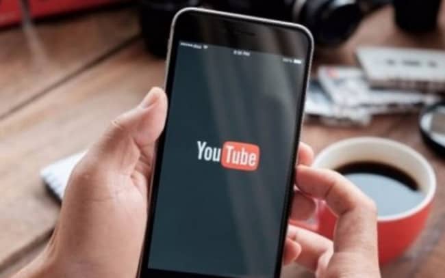Dilarang Mudik, Pelanggan Telkomsel Banyak Nonton YouTube