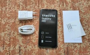 Review Samsung Galaxy M11 - Paket Penjualan