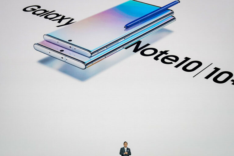 Mengekor Apple, Samsung Stop Gratiskan Power Adapter