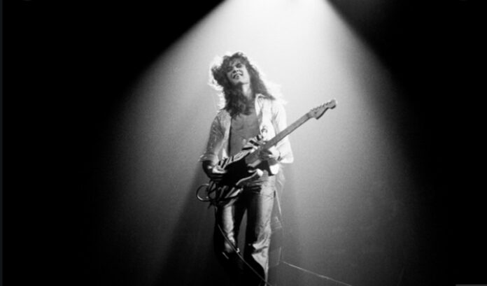 Eddie Van Halen meninggal
