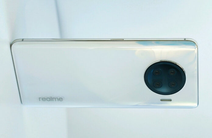 Realme Race Smartphone dengan Snapdragon 888