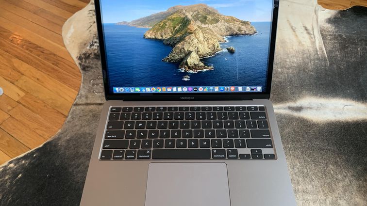 Laptop Terbaik Mahasiswa MacBook Air 2020