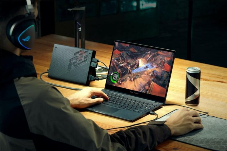 Asus ROG Strix Scar 17 15
