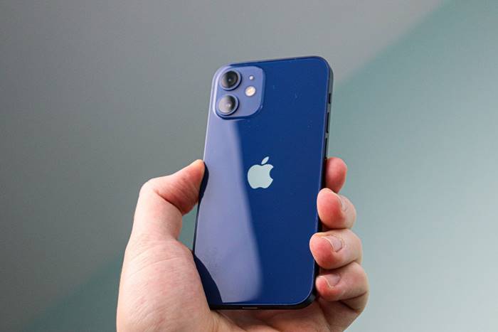 iPhone 12 Pro Bermasalah Rusak Service Gratis Apple