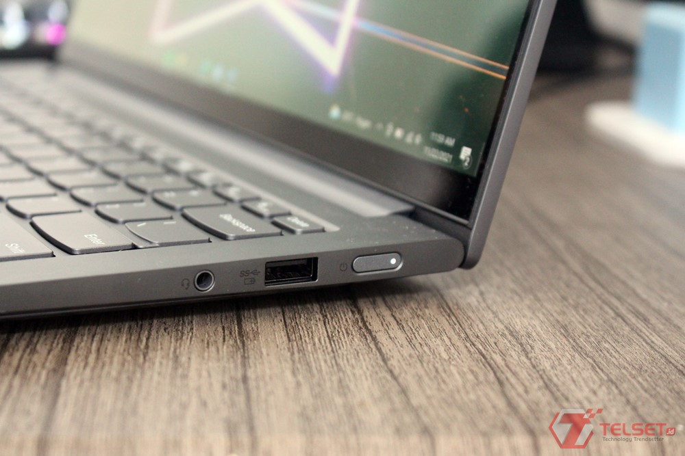 Review Lenovo Yoga Slim 7i Pro OLED