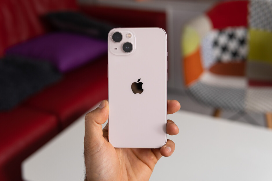 iPhone 13 mini warna pink