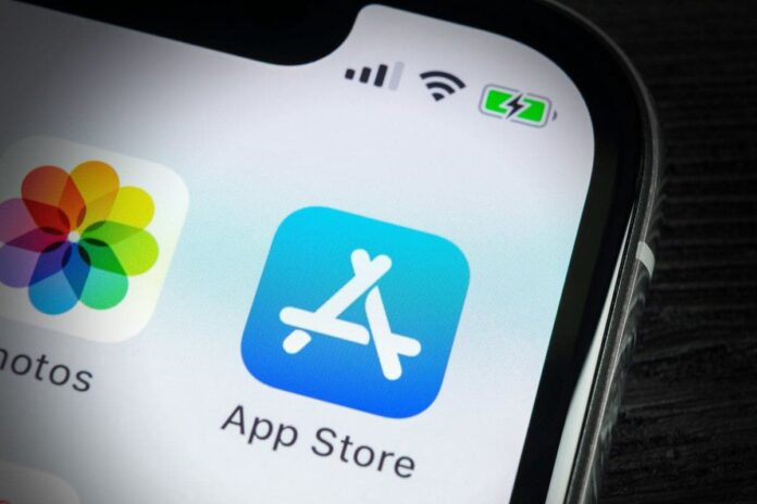 Aplikasi streaming film palsu ilegal App Store