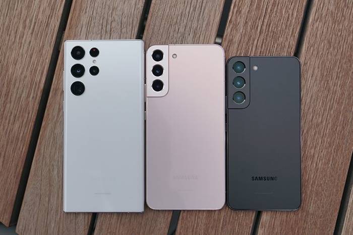 Pre-order Samsung Galaxy S22