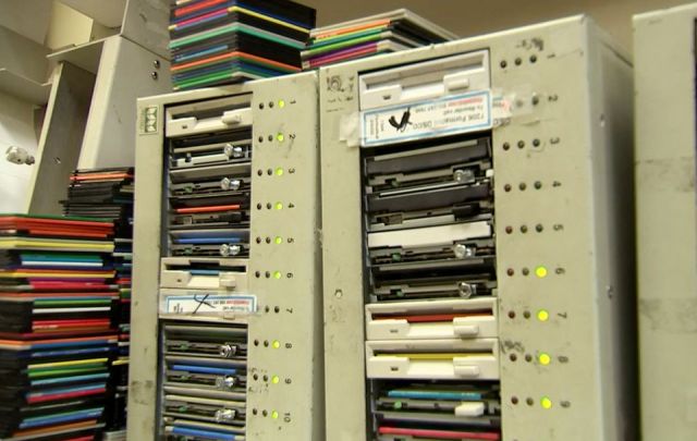Floppy Disk Peninggalan 1990-an Masih Laris Manis