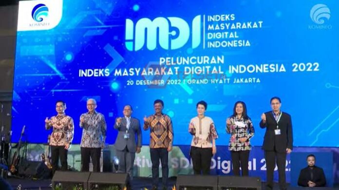 Indeks Masyarakat Digital Indonesia 2022 1