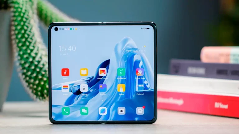 HP Layar Lipat Pertama OnePlus