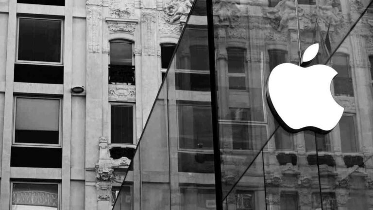 Larangan Produk Apple Rusia