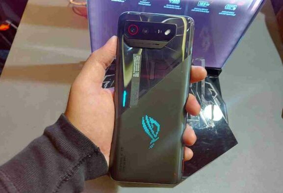 Harga Asus ROG Phone 7