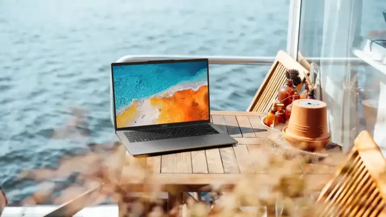 Acer Swift Tombol AI