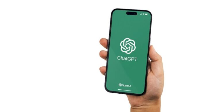 Ilustrasi ChatGPT sebagai asisten digital default di Android