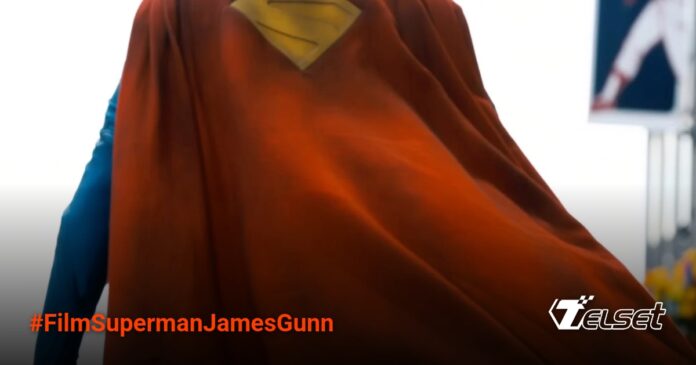 Poster resmi film Superman DC Studios besutan James Gunn