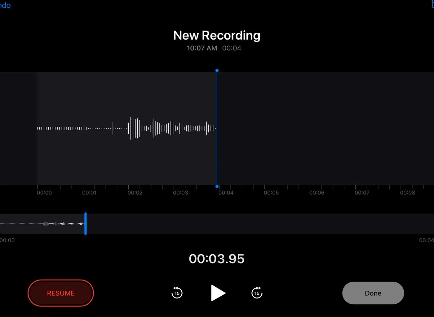 Recording screen of Voice Memos app on iPad