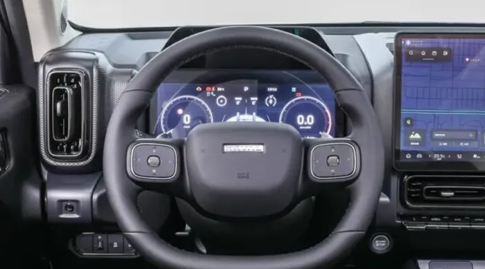 Haval Raptor ICE tampak depan dengan desain grille vertikal