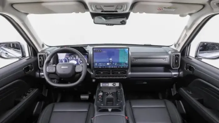 Interior Haval Raptor ICE dengan dashboard modern
