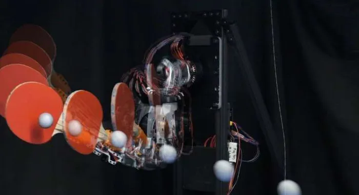 A robotic system that can play table tennis at high speed