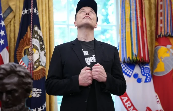 Elon Musk dan Donald Trump di Oval Office Gedung Putih, Mei 2025