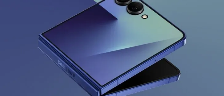 Samsung Galaxy Z Flip7 dengan layar cover edge-to-edge